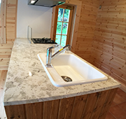 天然石カウンターのStoneTops